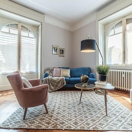 Joivy Sophisticated 3-Bed Flat With Desk Apartamento Milão Exterior foto