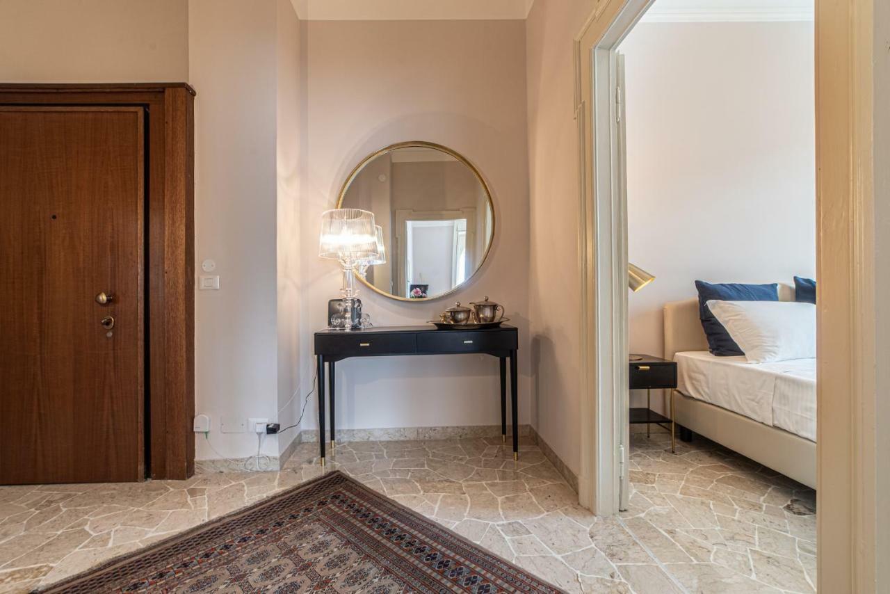 Joivy Sophisticated 3-Bed Flat With Desk Apartamento Milão Exterior foto