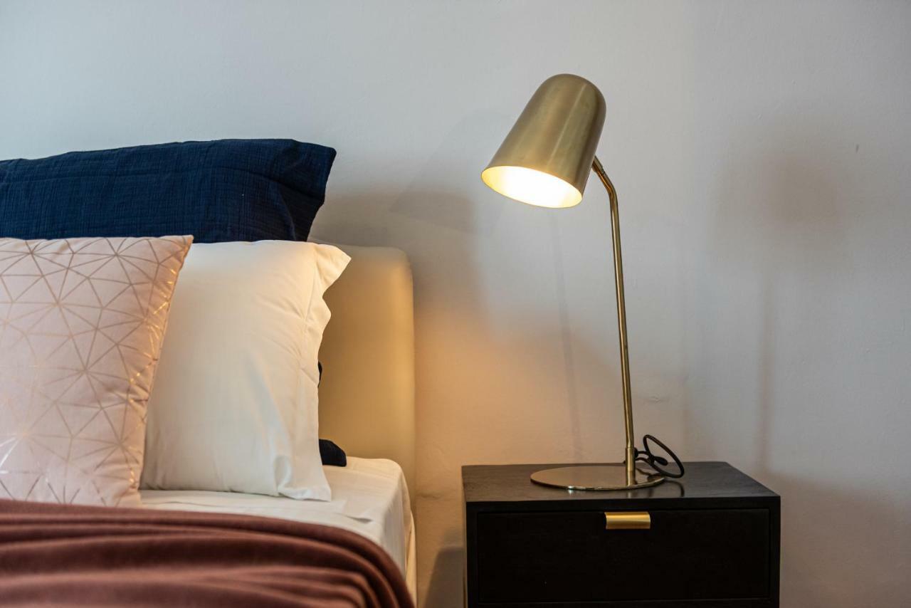 Joivy Sophisticated 3-Bed Flat With Desk Apartamento Milão Exterior foto